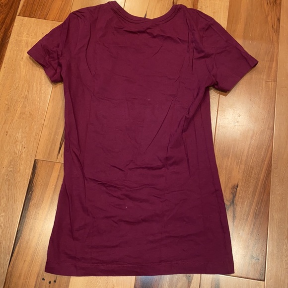 LIKE NEW~NIKE SLIM FIT T-SHIRT~EMBROIDERED LOGO~XS - Picture 4 of 4